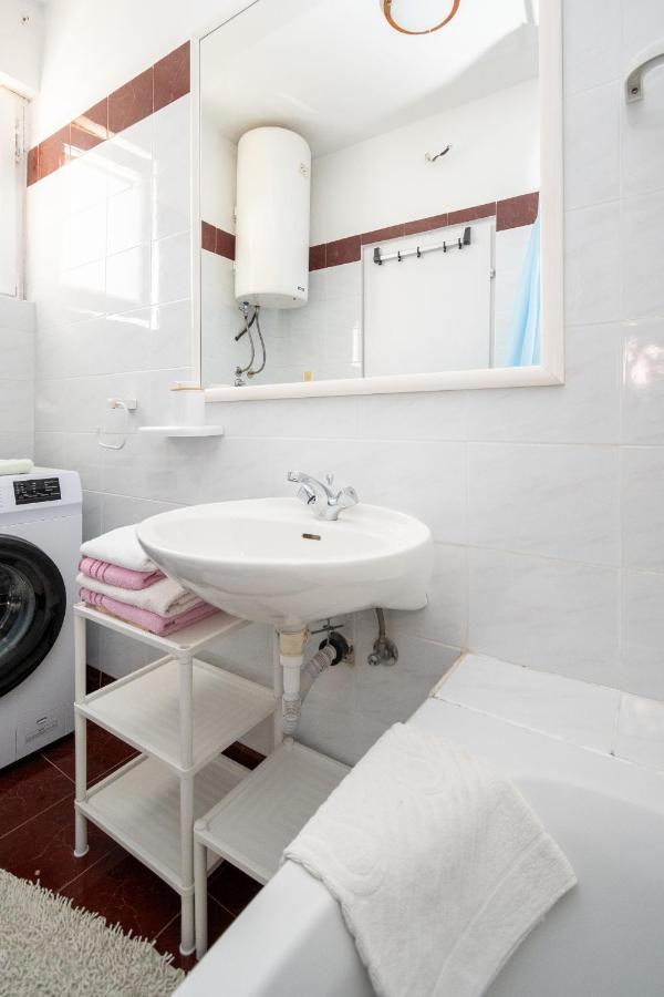 Apartments By The Sea Sukosan, Zadar - 5863 מראה חיצוני תמונה